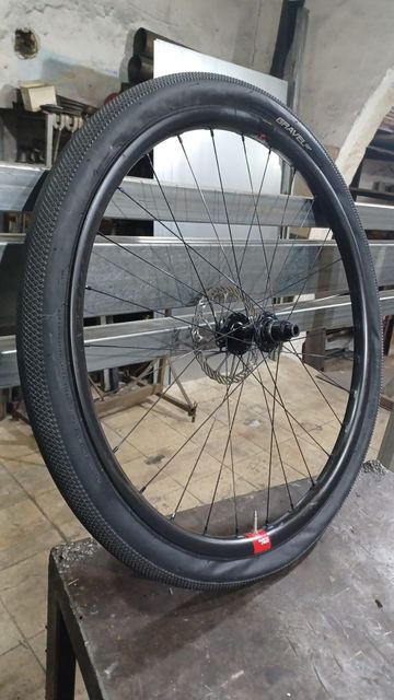 Reserve 25 DTSwiss 240 bike usato — immagine 3 di 3
