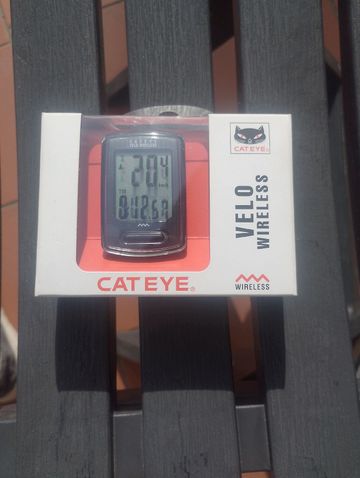 Used Cateye VT230W bike — image 1 of 2