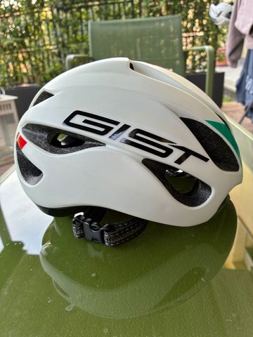 Used Gist Primo Helmet bike — image 4 of 6
