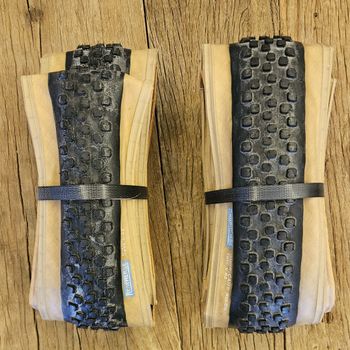 Gebrauchtes Hurricane Ridge TC 700c x 42mm 2025 Tyres & Tubes