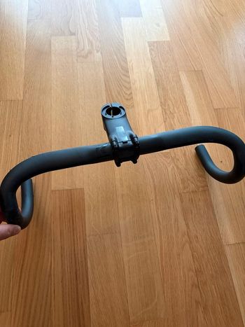 Newmen, Wing Bar Advanced 318 Carbon Lenker (31,8 mm) + ACID Race Vorbau 6° (31,8 mm)