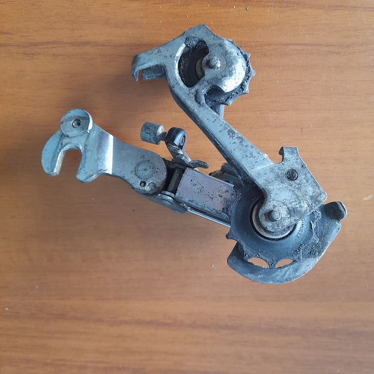Used Shimano RD-TY20 6 speed bike — image 2 of 3