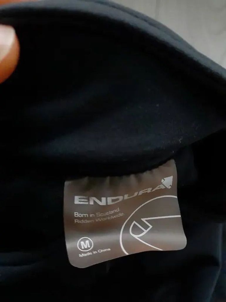 Used Endura Winter Jersey bike — image 4 of 4