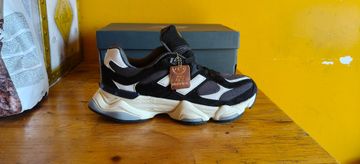 New Balance 9060 Black White 2026 Running Shoes d'occasion