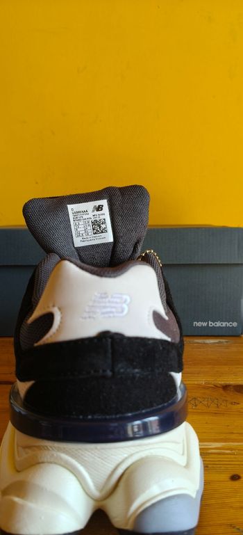 Used New Balance 9060 Black White 2026 bike — image 5 of 6