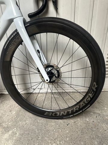 Used Bontrager Ruote 2024 bike — image 1 of 4