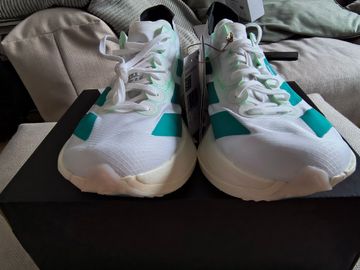 Adidas Shoe 2026 Running Shoes d'occasion