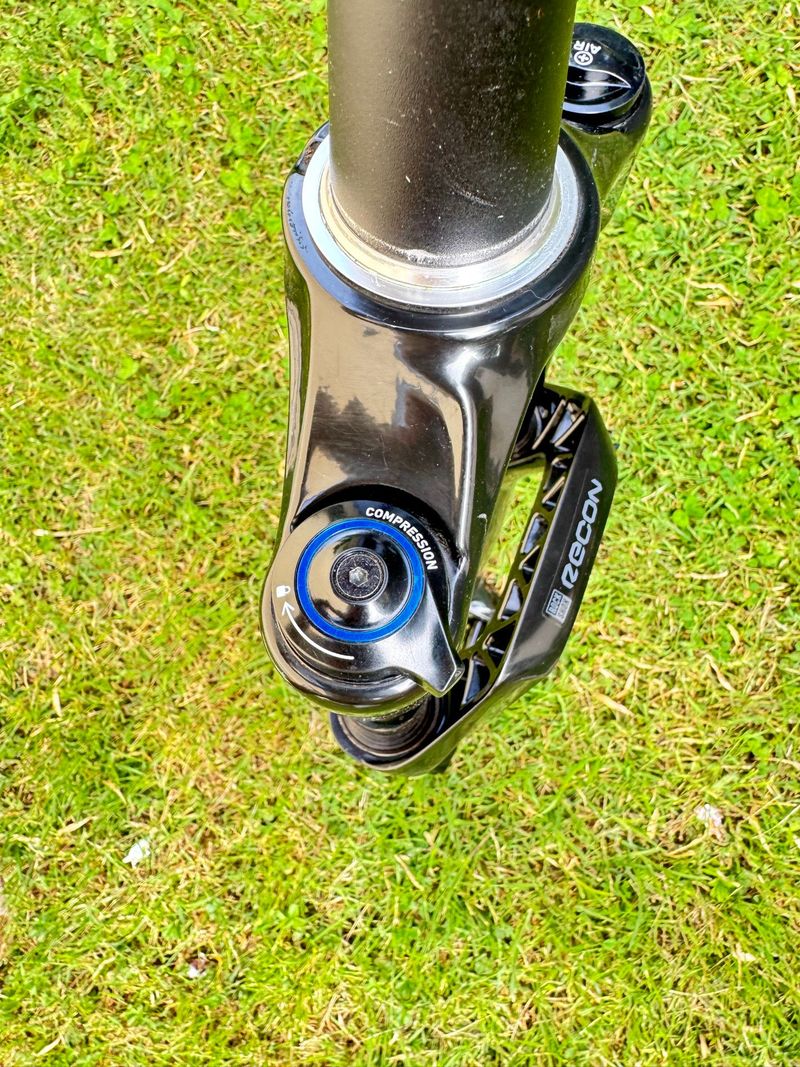Brugt RockShox Recon 140 Fork 2023 bike — billede 5 af 10