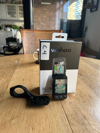 Wahoo, ELEMNT BOLT v2 GPS Bike Computer