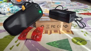 Tweedehands Unfocused Tutorials Range Extender Ebike 36V 252Wh 7Ah Bluetooth 2026 bike — afbeelding 1 van 6