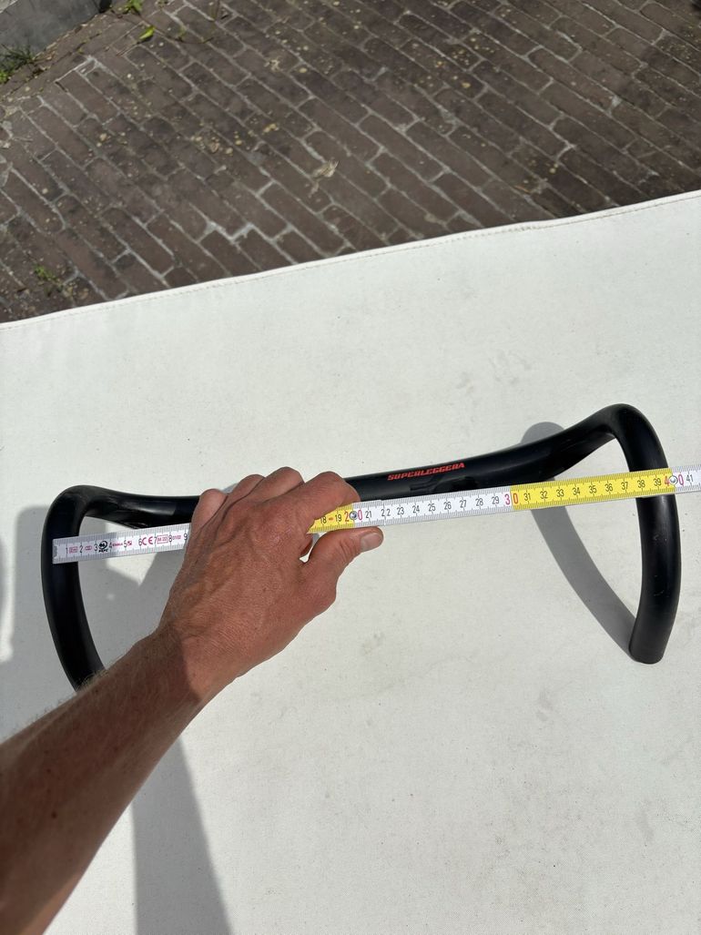 Used Deda Elementi Superleggera Carbon Handlebar 2025 bike — image 9 of 9