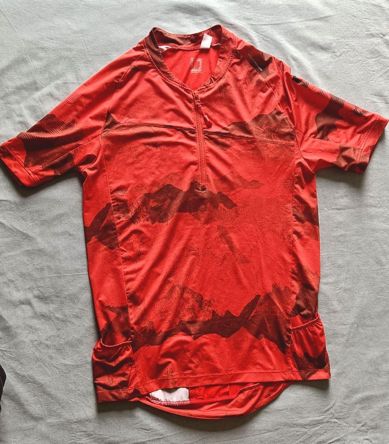 Used Rockrider MTB Jersey bike — image 1 of 3