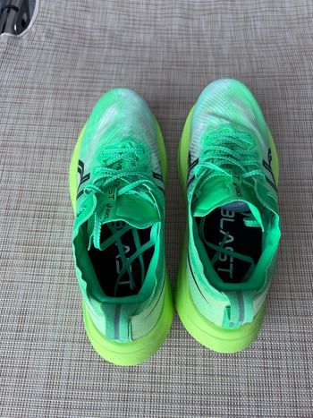 Asics, Megablast