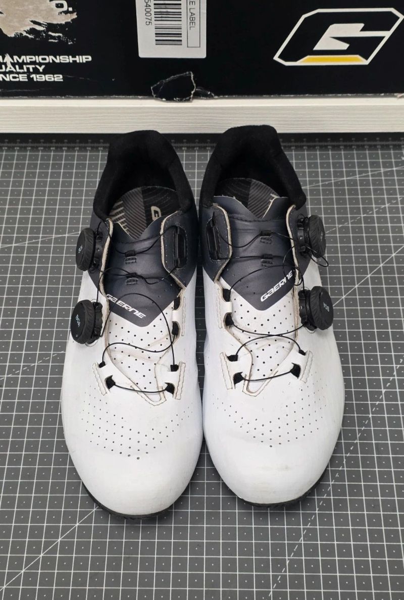 Käytetty Gaerne G.Jet EU 42 Bianco/Antracite Cycling Shoes