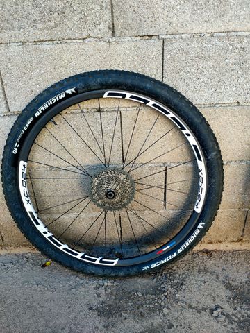 Used Bashal carbon wheels Carbone 29 2021 bike — image 2 of 3