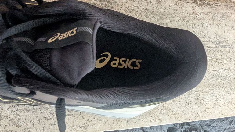 Used Asics GT-4000 4 Running Shoes 2026 bike — image 6 of 8