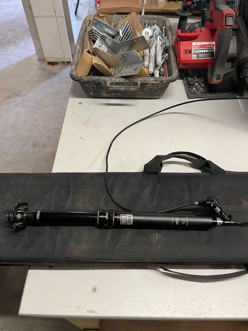 Used RockShox Reverb bike — image 2 of 6