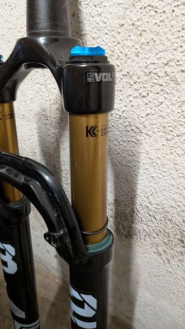 Gebrauchtes Fox 32 Kashima 100mm 2026 bike — Bild 6 von 6