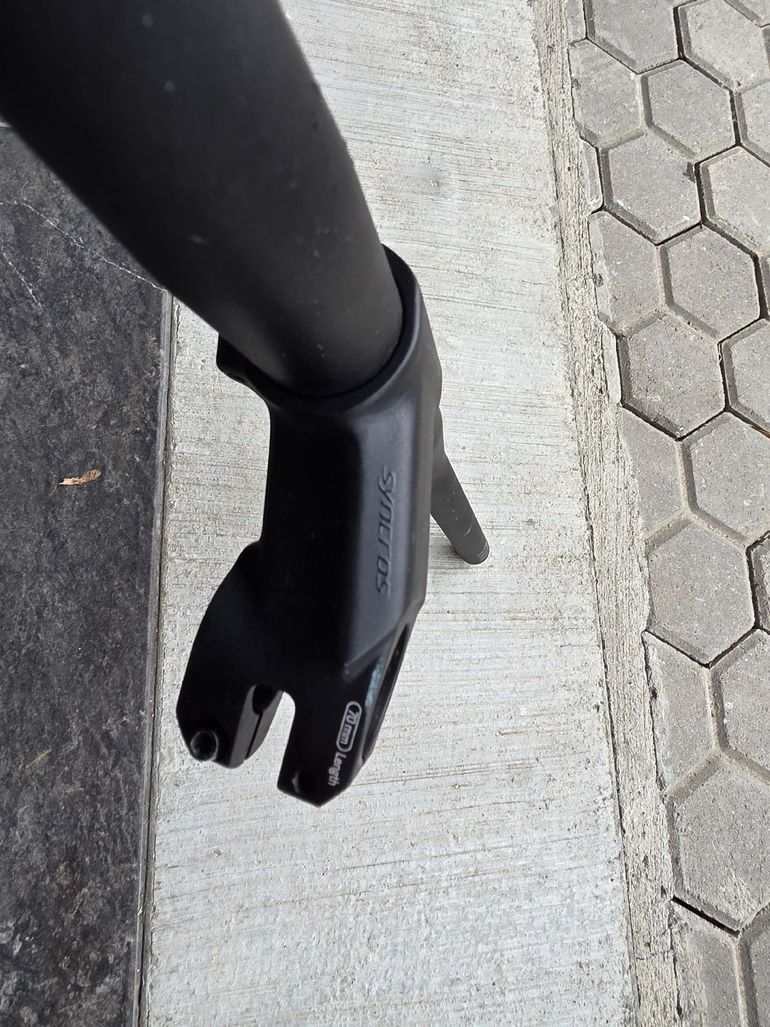 Used Syncros Attacco Manubrio e Piega 2023 bike — image 2 of 3