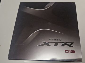 Gebrauchtes Shimano XTR Di2 M9050 11v Drivetrain & Pedals