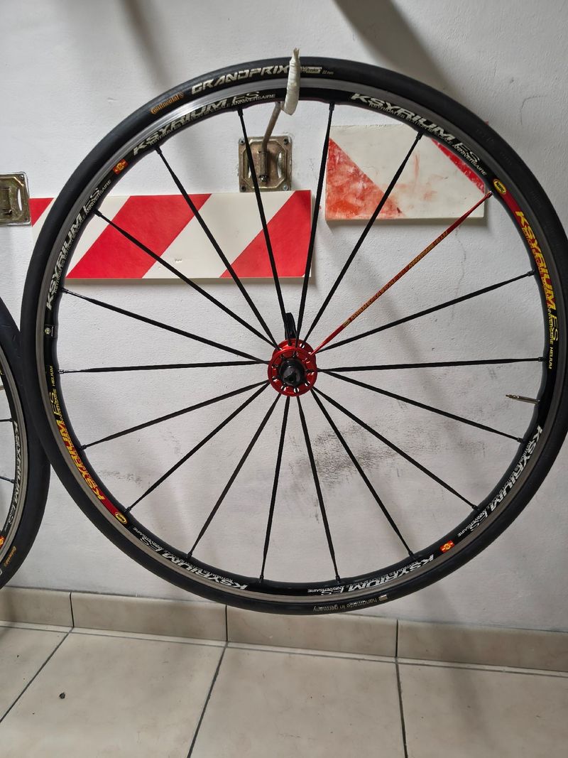 Mavic Ksyrium ES Wheelset 2014 bike d'occasion — image 3 sur 9