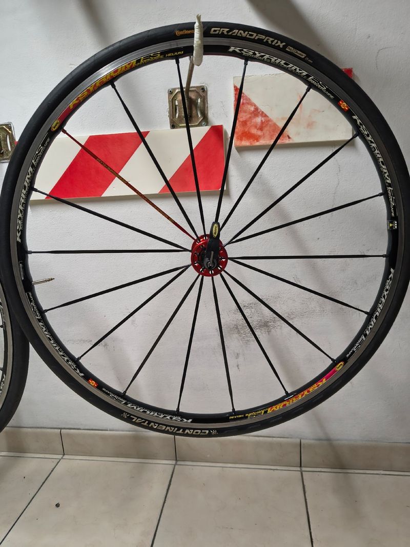 Mavic Ksyrium ES Wheelset 2014 bike d'occasion — image 1 sur 9