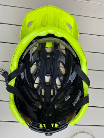 Używany MET Parabellum Helmet bike — zdjęcie 4 z 7