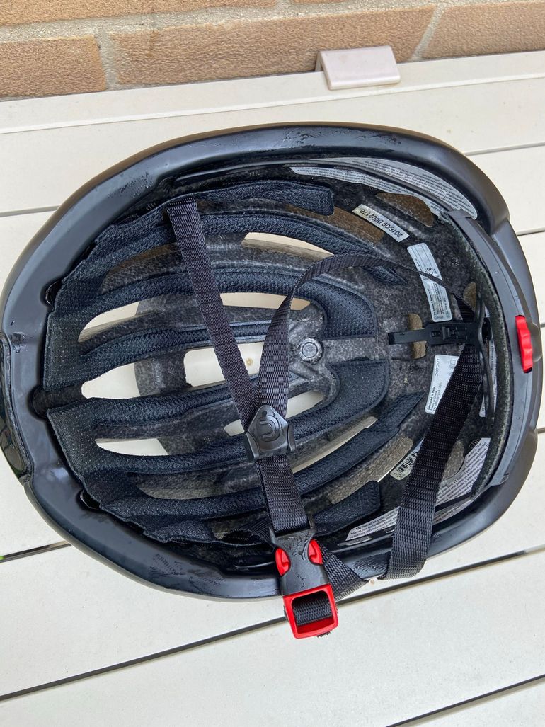 Used Dotout Targa Helmet bike — image 6 of 7