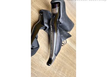 Used Shimano Dura-Ace ST-R9150 Di2 11v bike — image 4 of 5