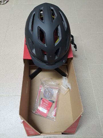 Specialized AMBUSH COMP MIPS Helmet bike d'occasion — image 5 sur 5