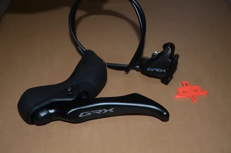 Gebrauchtes Shimano GRX Disc Lever Hydraulic 600 Brake Caliper 400 Brakes