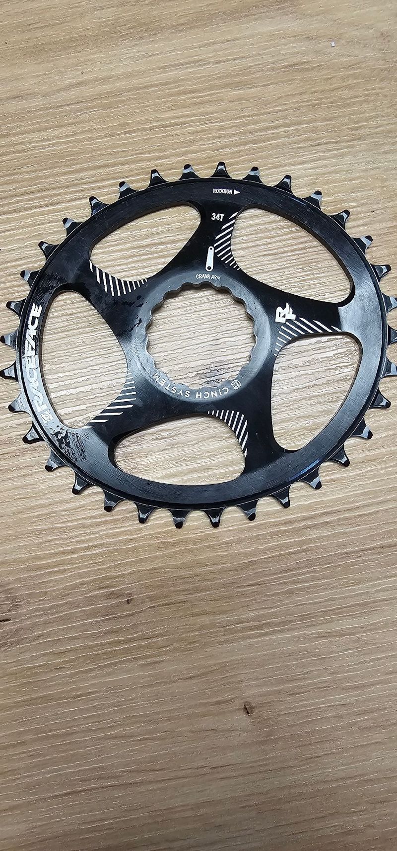 Tweedehands Race Face 34T bike — afbeelding 2 van 3