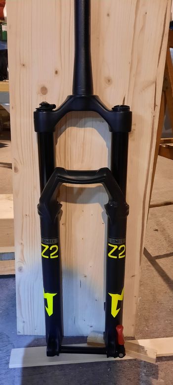 Marzocchi, Bomber Z2 Fork