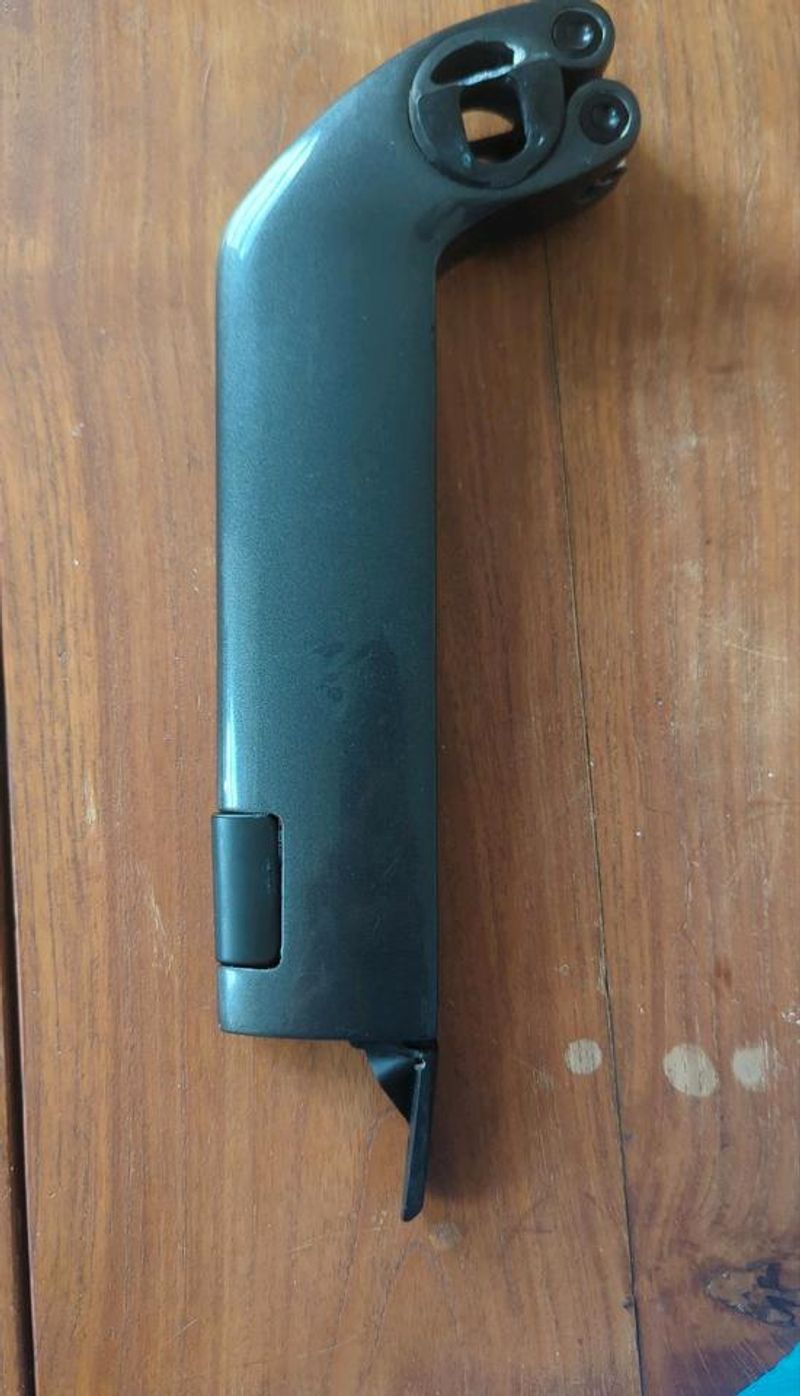 Used Trek Madone SLR GEN6 Saddles & Seatposts