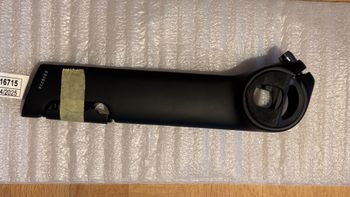 Used Trek Madone Gen 8 Seatpost 2025 bike — image 2 of 6