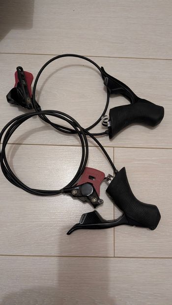 Sram, Rival AXS