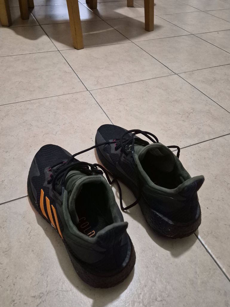 Used Adidas Scarpe boost hd 2021 bike — image 1 of 3