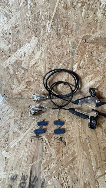 Sram, Level Ultimate Stealth 4-Piston