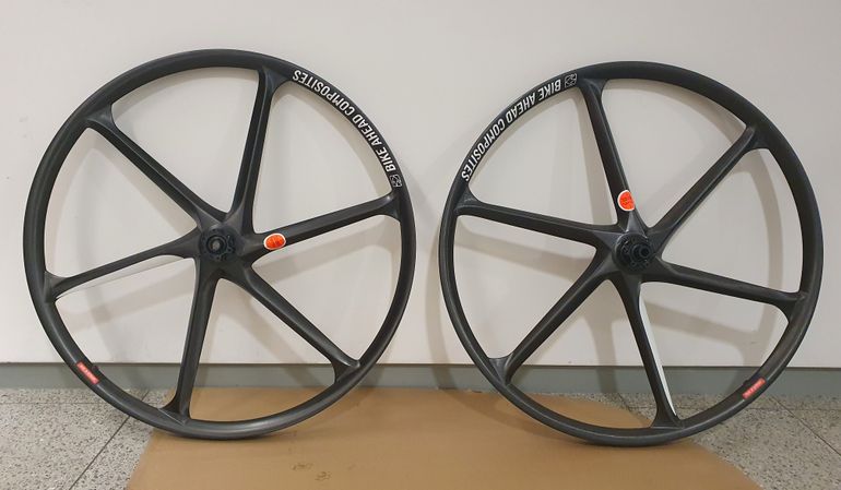 Used Bike Ahead Components Biturbo RS 29" Wheelset MTB 2025 bike — image 1 of 10