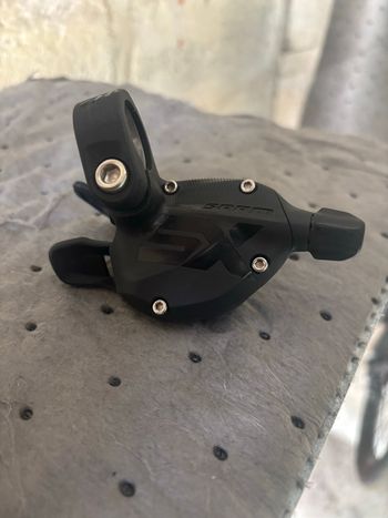 Used Sram Manette de dérailleur bike — image 1 of 3
