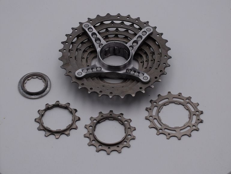 Used Shimano XTR CS-M950 Cassette 8-speed 12-32 bike — image 2 of 5
