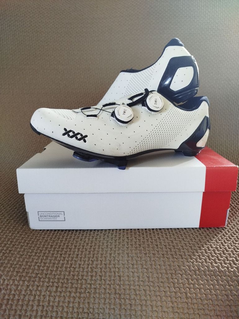 Used Bontrager Zapatillas de ciclismo blanco 2024 bike — image 1 of 6