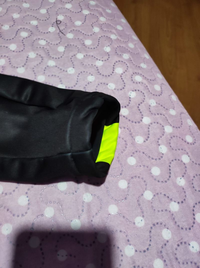 Used Castelli Windstopper Jacket Talla XL bike — image 5 of 14