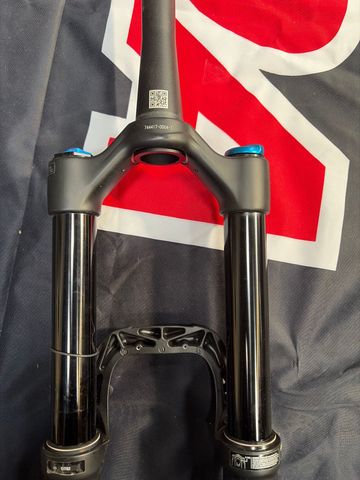 Used Fox 36 Performance 170mm bike — image 5 of 7