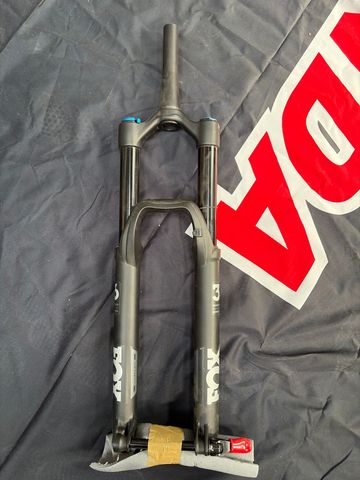 Fox 36 Performance 170mm Fork usato