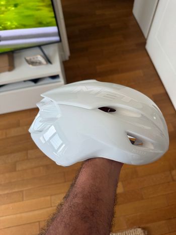 MET, Manta MIPS Helmet