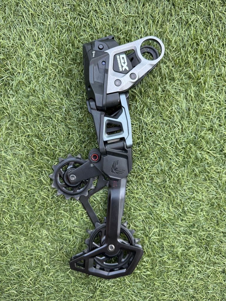 Used Sram GX T-Type Axs 12 V 2026 bike — image 7 of 11