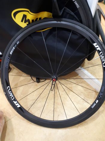 Used Dt Swiss RRC 32 T 2016 bike — image 1 of 2