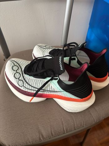 Saucony, Endorphin Elite 2