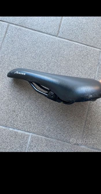 Used Selle Italia junior 2010 bike — image 2 of 3